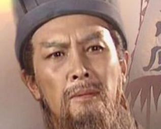 历史上诸葛亮有何品质能被历代帝王推崇？