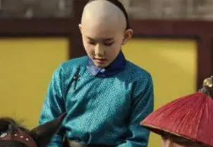 福惠：雍正帝第八子，是雍正帝最为钟爱的皇子