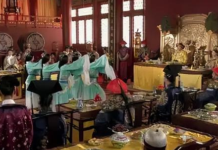 身为皇帝的叔叔不是比舅舅更亲吗 皇帝为何多重用舅舅