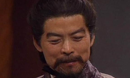 杨修给人的印象是“聪明”，但他是如何站错队被杀了？