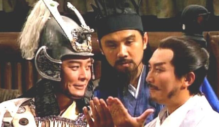赤壁之战时，诸葛亮为何要把东风的事情搞神秘一点？