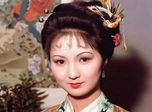 红楼梦中，平儿为什么能取代王熙凤成为贾琏之妻？