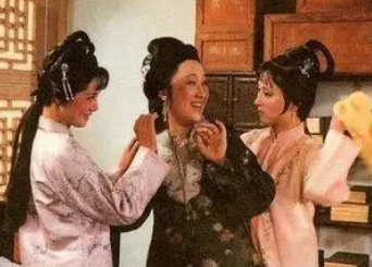 红楼梦中薛姨妈替贾宝玉和林黛玉保媒，为什么食言了？