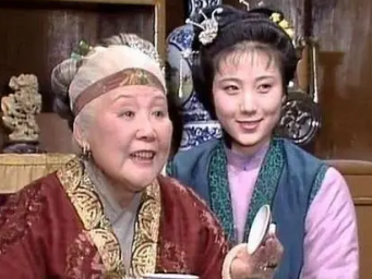 红楼梦中有哪些关于“茶”的描述？他们是如何饮茶的？