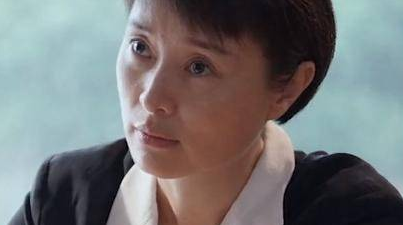 《县委大院》艾鲜枝用了什么方法，让贫困的光明县致富？