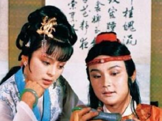 红楼梦中妙玉在宝玉的生日时，说他是娘娘腔是为何？