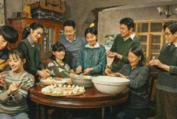 《人世间》萨日娜演技怎么样？把周妈演活赢得观众点赞