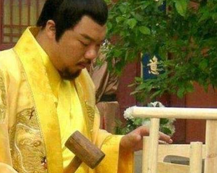 同样都是明朝皇帝 朱由校和朱由检谁能力更强