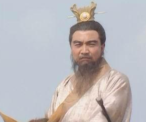 曹操封关羽为襄阳太守的用意是什么？为何这么做？