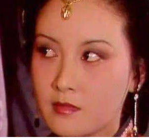 红楼梦贾母八十大寿时，为了让王熙凤难堪王夫人和邢夫人做了什么事情？