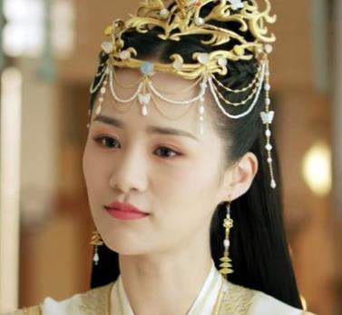 《且试天下》刺杀华纯然的幕后主使是谁？