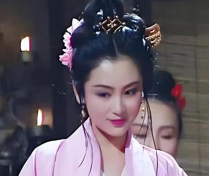 曹操把貂蝉送给关羽后都做了什么 貂蝉为何第二天就自杀了