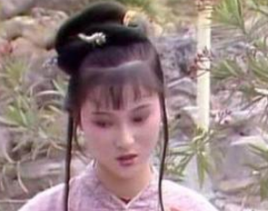 红楼梦中宝玉素来疼爱女子，他对邢岫烟的表现如何