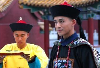 福康安：清乾隆时期名将，拥有出众的军事能力