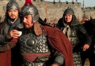 洪承畴是抵抗清军的重要人物，为何会被关入大牢呢？