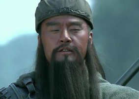 早期关羽为何服从徐庶的指挥，不听孔明的指挥?