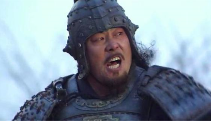 巅峰时期的关羽有多强？颜良文丑华雄三人联手能赢吗？