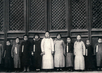 清朝宫女出宫时才25岁 她们的下场为何那么惨