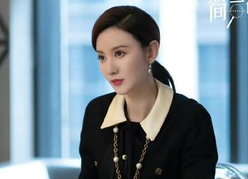 《简言的夏冬》是什么题材？主要讲了什么故事？