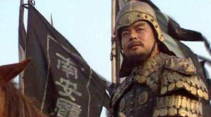 与其他阵营单挑时，马超为什么不派出武艺高强的庞德？