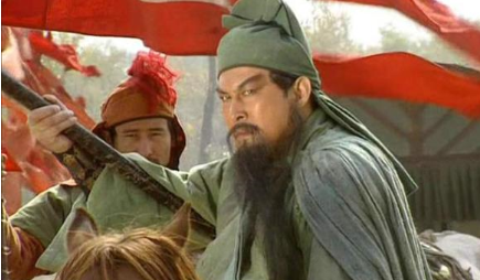 关羽与张飞武力相差不大，为何纪灵被张飞十合刺死？