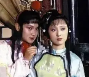 红楼梦中玉带林中挂与黛玉有何联系?