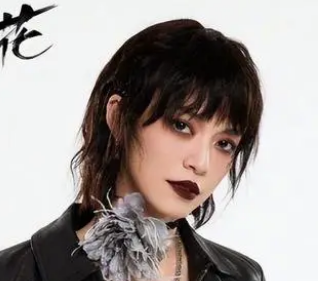 《摇滚狂花》评价怎么样？姚晨挑战狂野拽姐