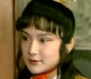 红楼梦中春燕是什么什么样的人物？