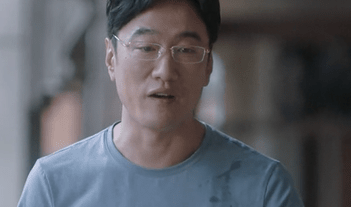 《我们这十年》方总成功人士的背后，其实也包含着无限心酸