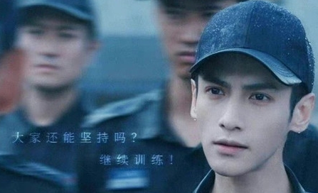 《追光者》罗本为什么加入追光救援队 原因是什么
