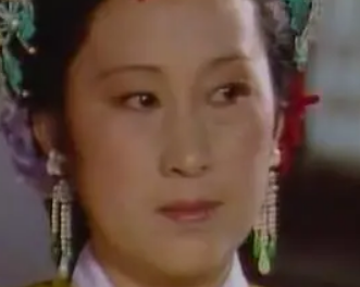 红楼梦中王家是如何崛起，贾府是如何没落的？