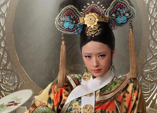 她是“华妃”的原型，历史上的年氏有多受宠？