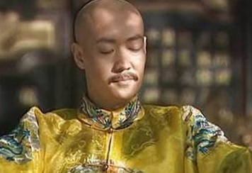 清朝嘉庆帝为什么会传位给道光？