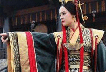 芈月做出了哪些功绩？她和嬴政的关系是什么?