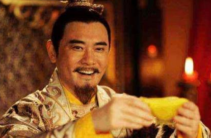 古代皇帝知道权臣有野心 皇帝为什么还会委曲求全