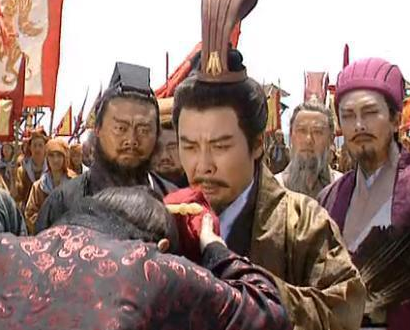 刘璋军力比刘备军力还要强 刘备是怎么打败刘璋的