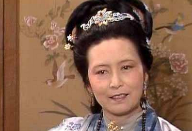 《红楼梦》为什么王夫人的陪房里就属周瑞家的最活跃？