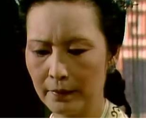 红楼梦中王夫人为何要在宝钗面前隐瞒金钏的死因？