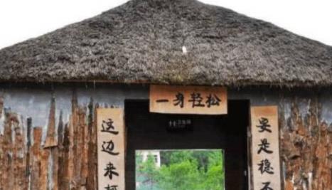 唐伯虎为地主厕所题对联，你读过此对联吗？