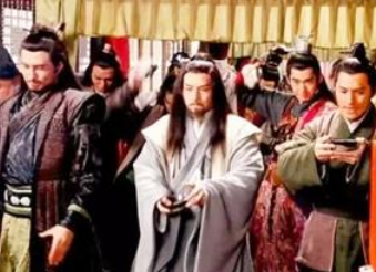 徐茂公在单雄信死后是如何对待他的妻儿的？有何影响？