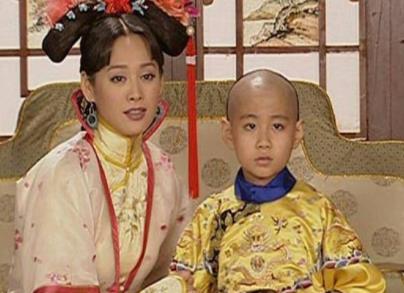 孝庄太后不让顺治立董鄂妃为后的原因是？