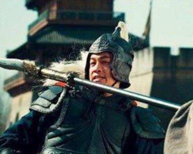 曹操为什么不肯接纳吕布呢？