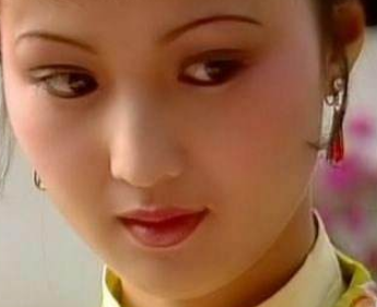 红楼梦中平儿的身份有多尴尬？为何这么说