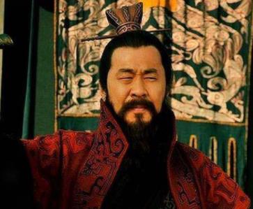 刘备、孙权、曹操的师傅分别是谁？