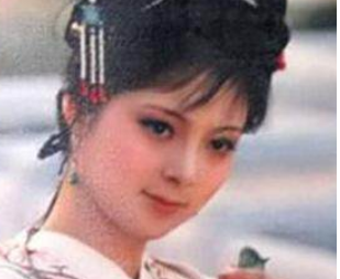 红楼梦贾母一行人去清虚观打醮时，张道士做了什么事情？