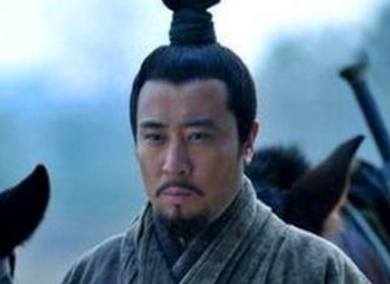 历史上刘备为何要三顾茅庐，诸葛亮才出山？