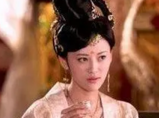 有哪些与安乐公主相关的轶事典故？后世是如何评价她的？