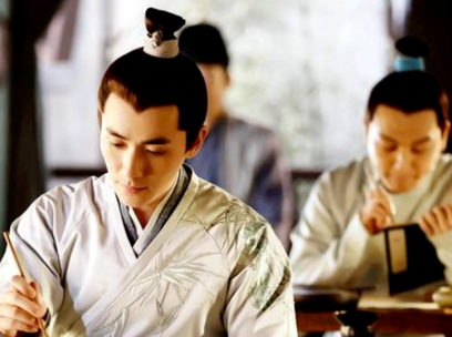 古代书生带着盘缠进京赶考 山贼为何不去拦路抢劫