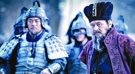 赤壁之战后，曹操为何不再重新整顿军队，反而转入防御？