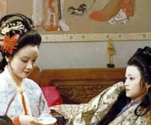 红楼梦中秦可卿为何会突然生病？是真的有喜了吗